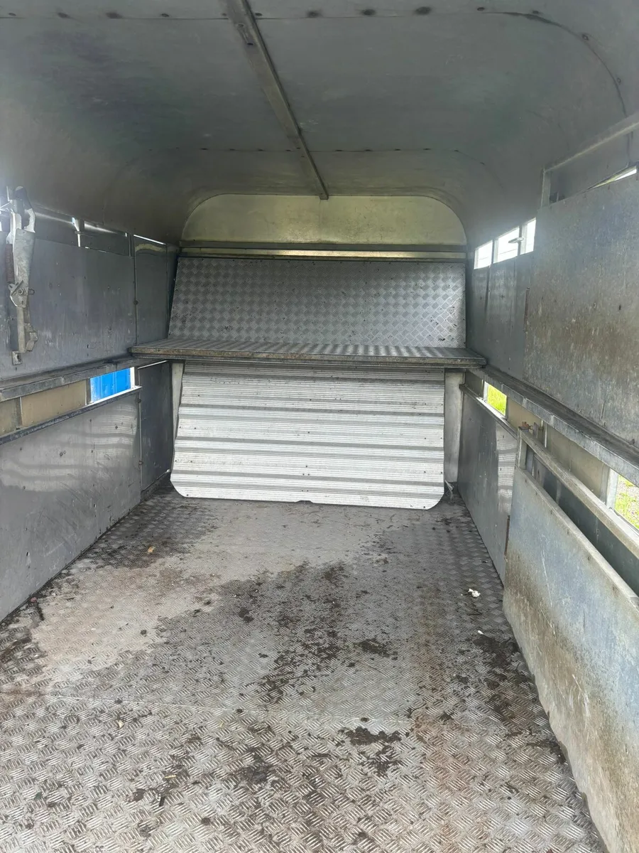 Cowbox - Image 4