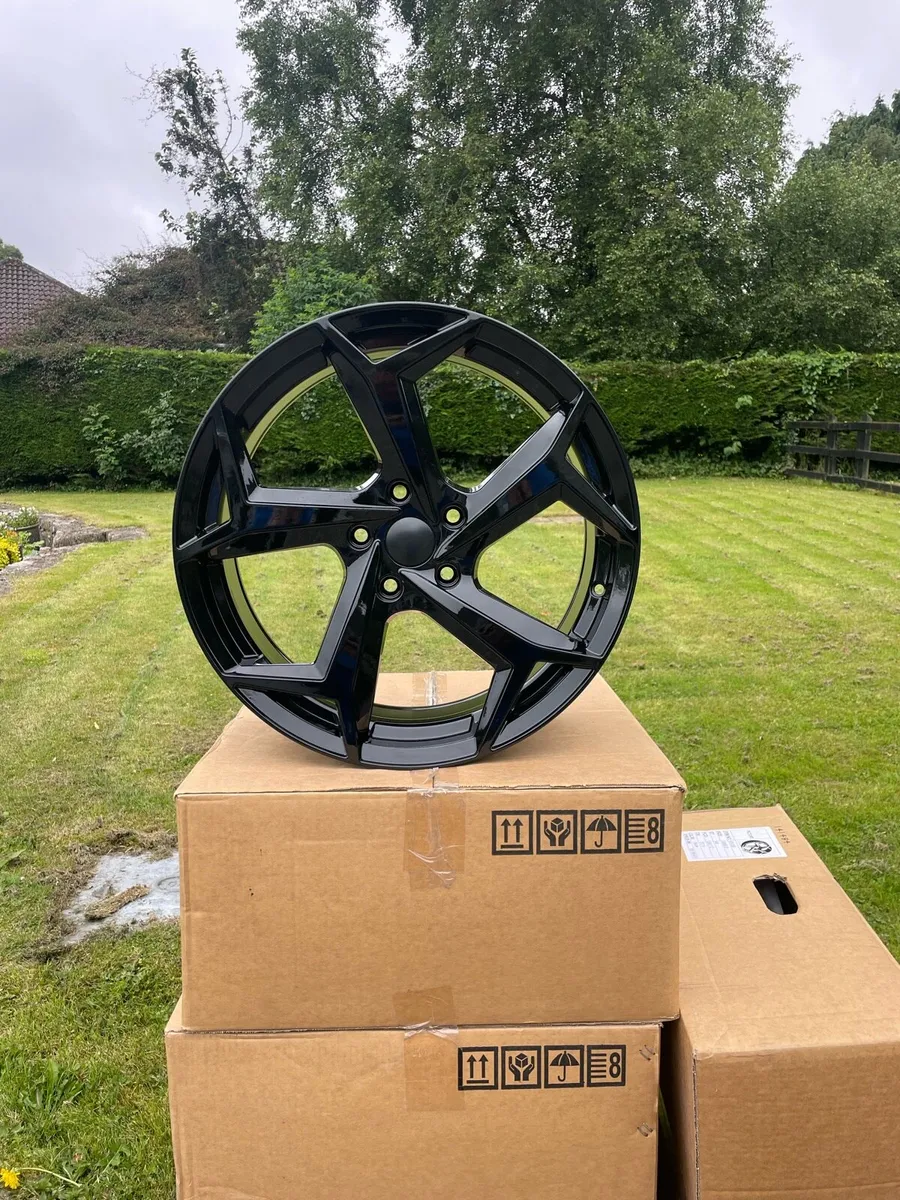 Audi/VW/Skoda Black Twist 18” Style Alloys (New) - Image 1