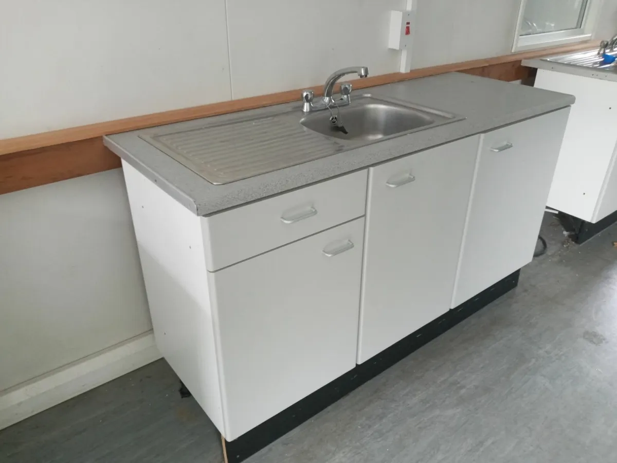 Delivery - Kitchen Unit with Sink / Taps - Image 3