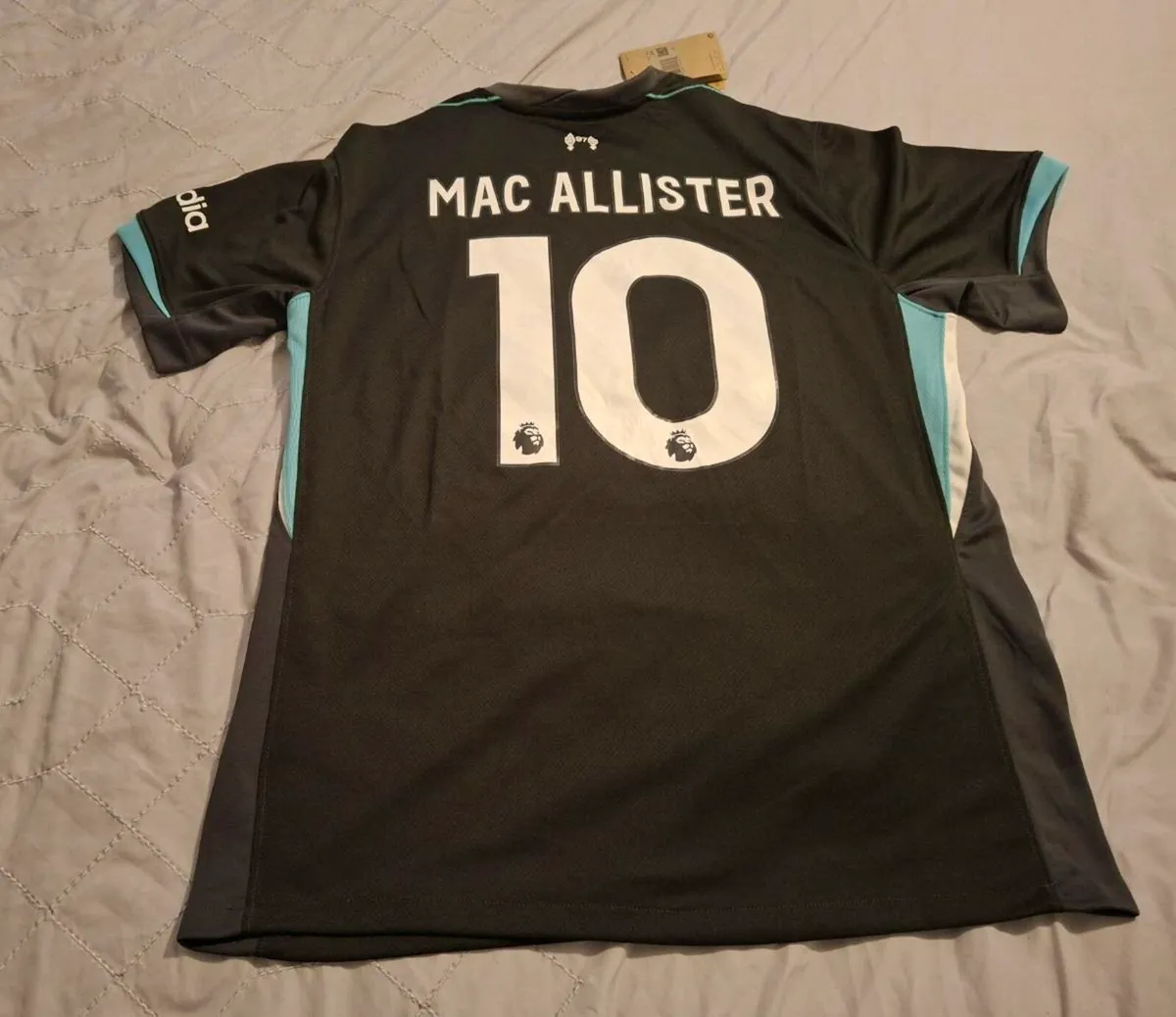 Liverpool jersey - Image 2
