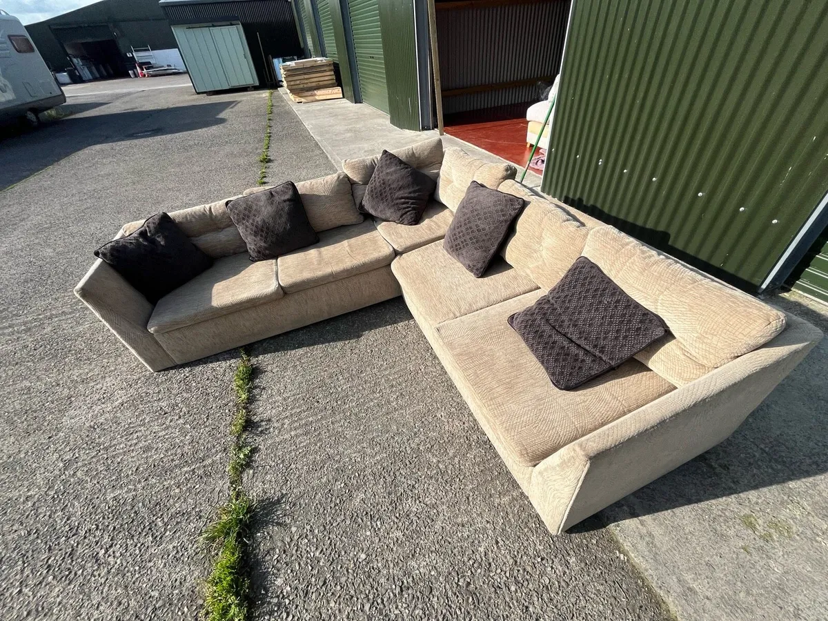 Selection of corner sofas couch sofa furniture - Image 1