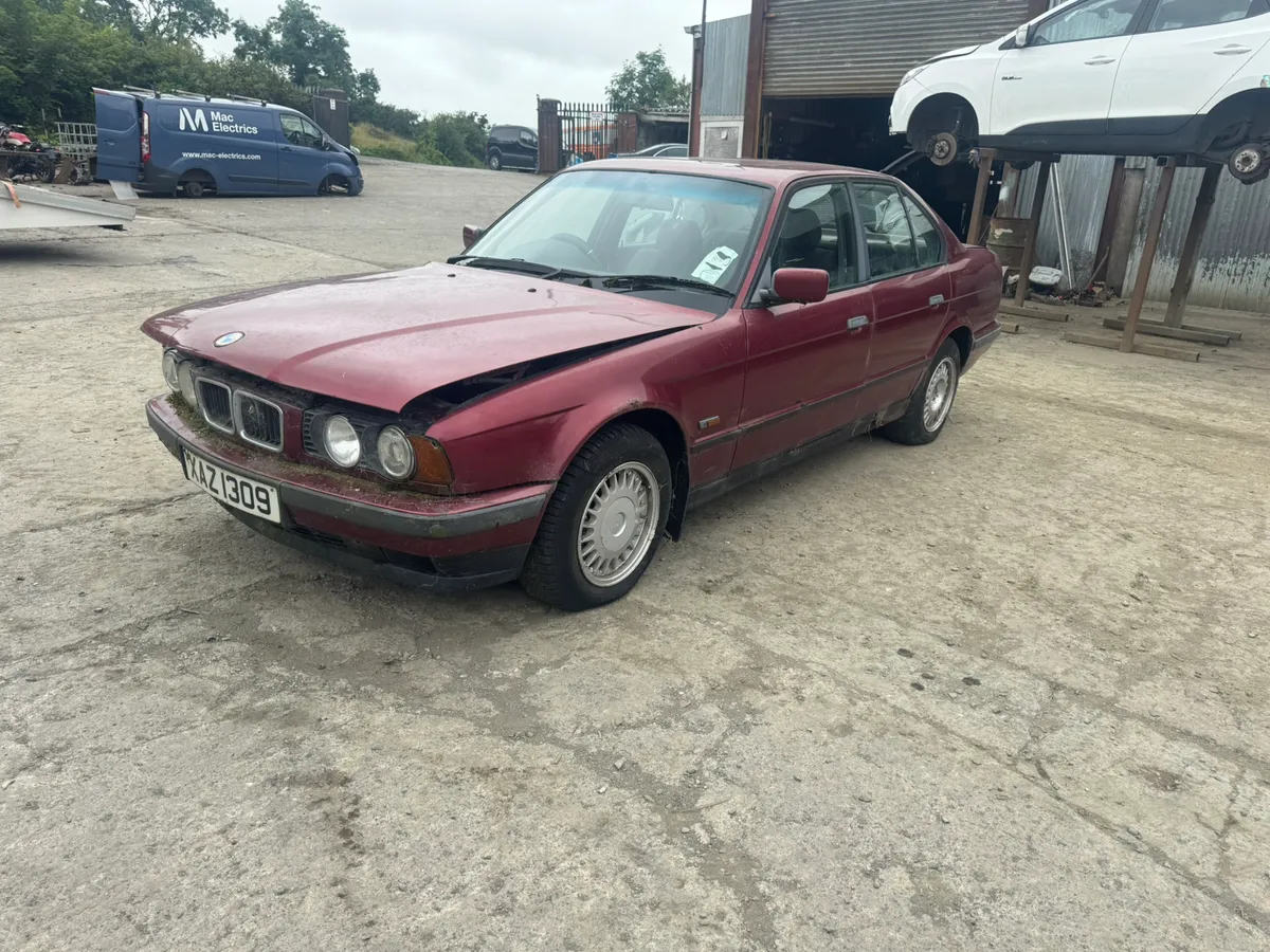 Breaking 1996 bmw 525TD - Image 1