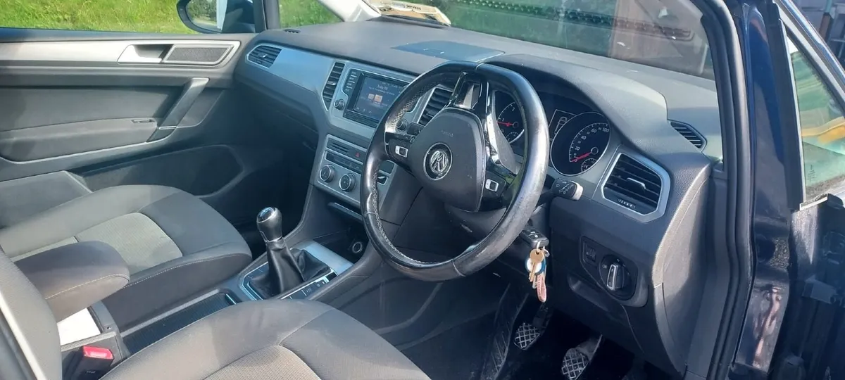 Volkswagen Golf 2014 - Image 2