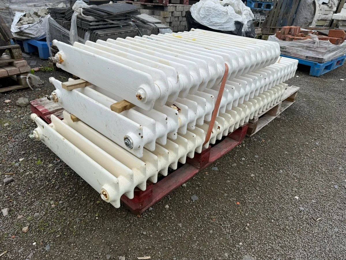 5 reclaimed cast iron radiators - Image 2