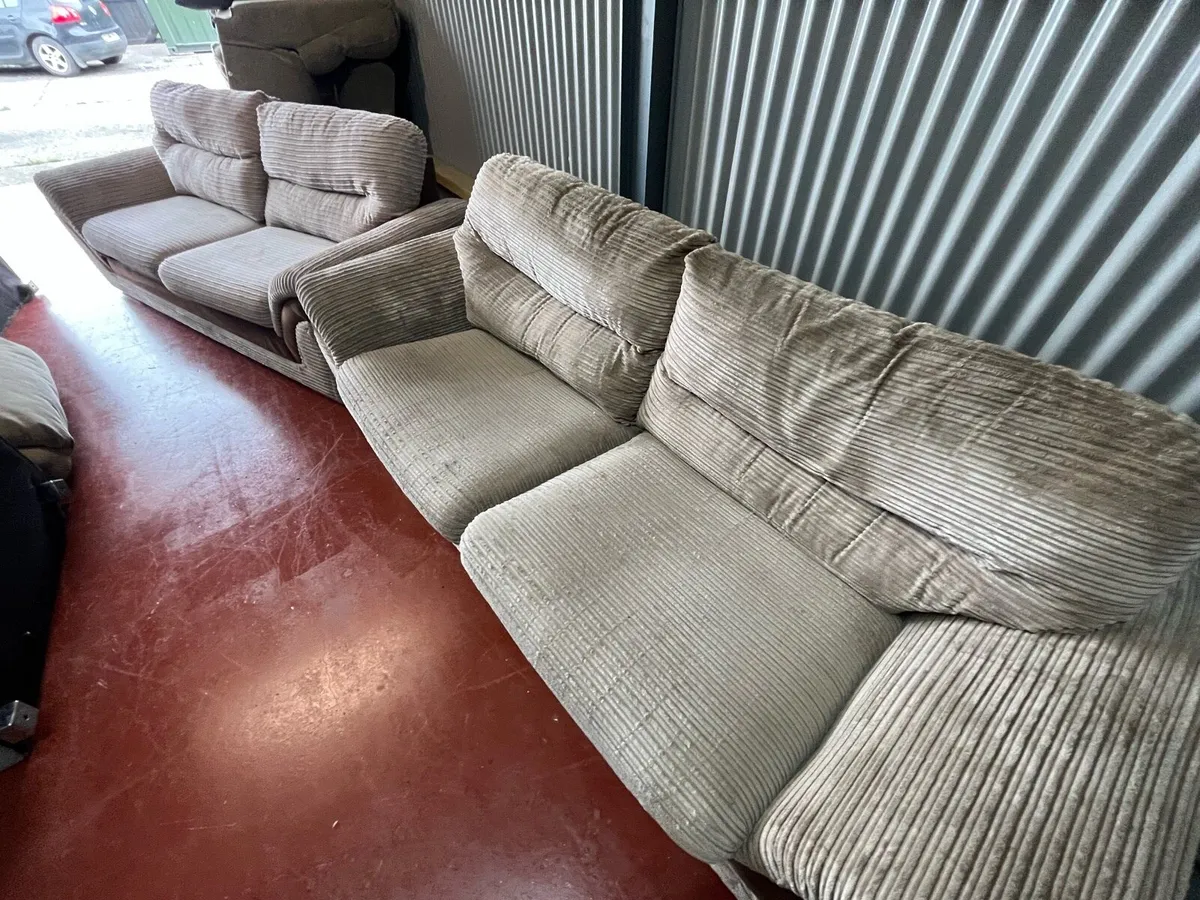 Beige 3+2 sofa set couch delivery - Image 3