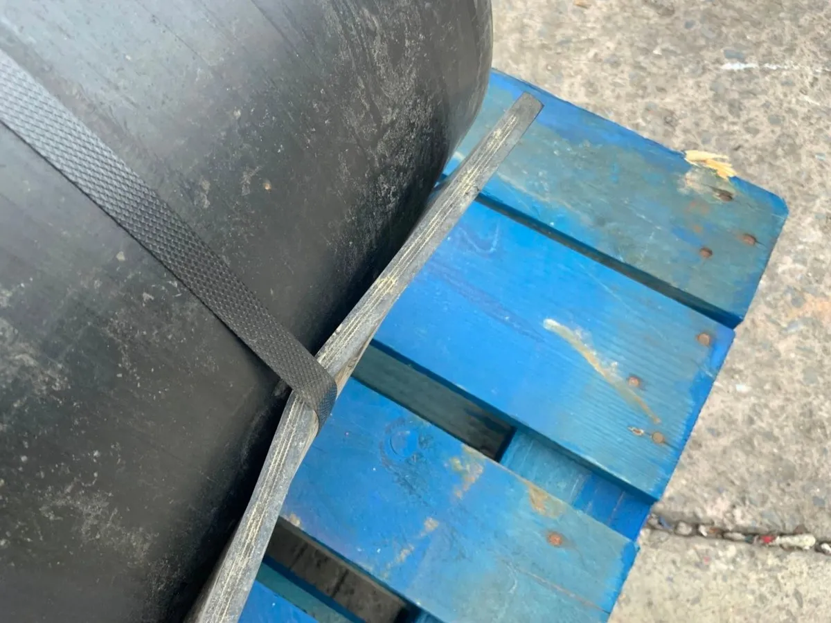 67ft x 36" RUBBER CONVEYOR MATTING........523-36. - Image 4