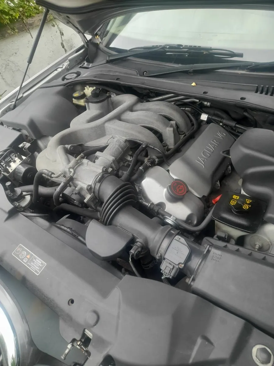 Jaguar S-Type 2000 - Image 4