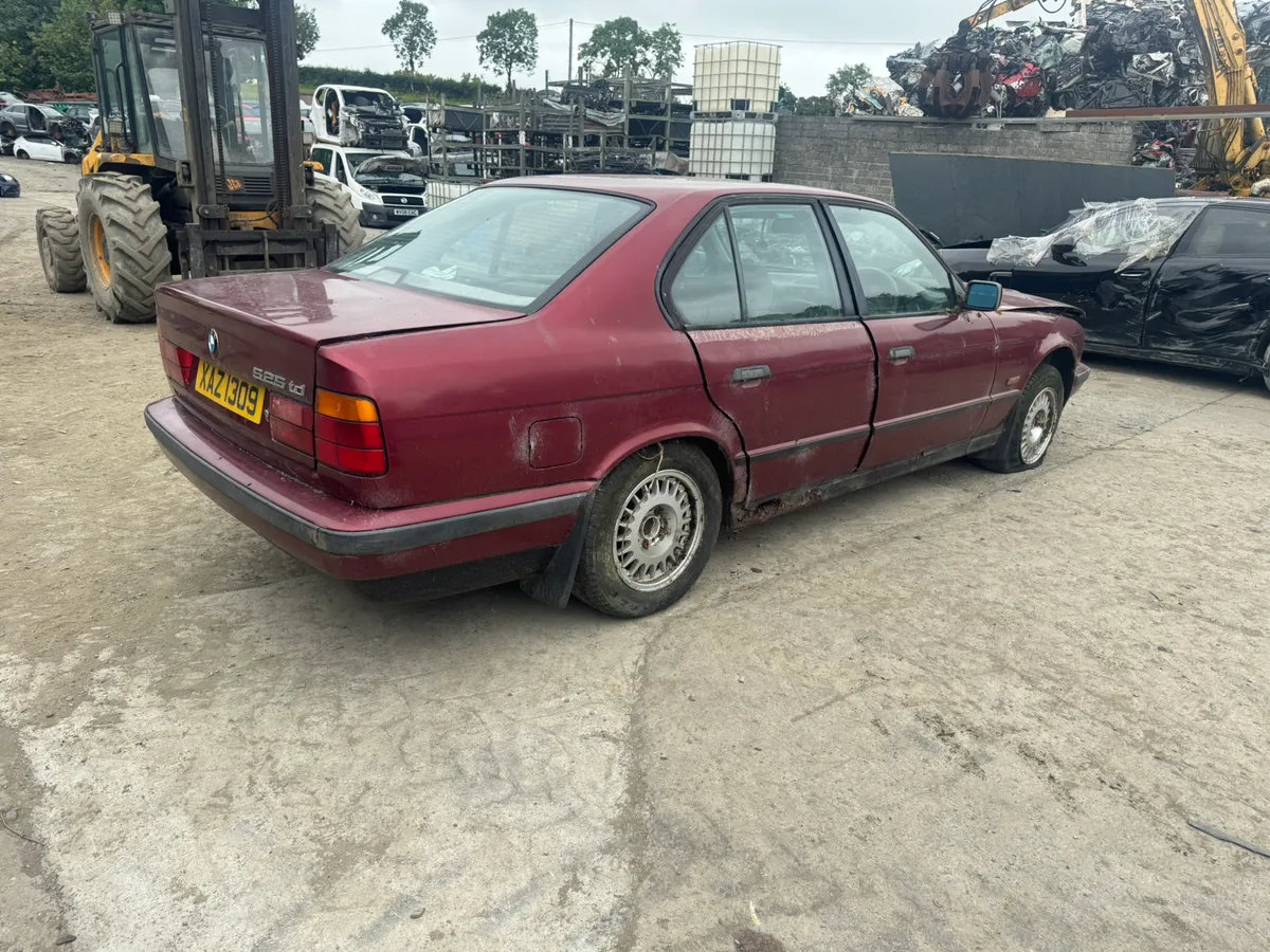 Breaking 1996 bmw 525TD - Image 4