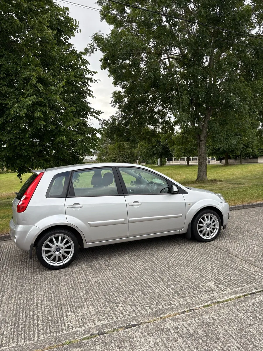 FORD FIESTA - Image 2