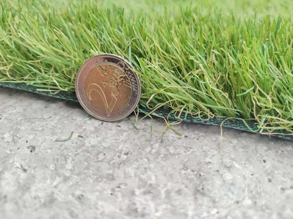 New Artifical Garden Grass Now Available - Image 4