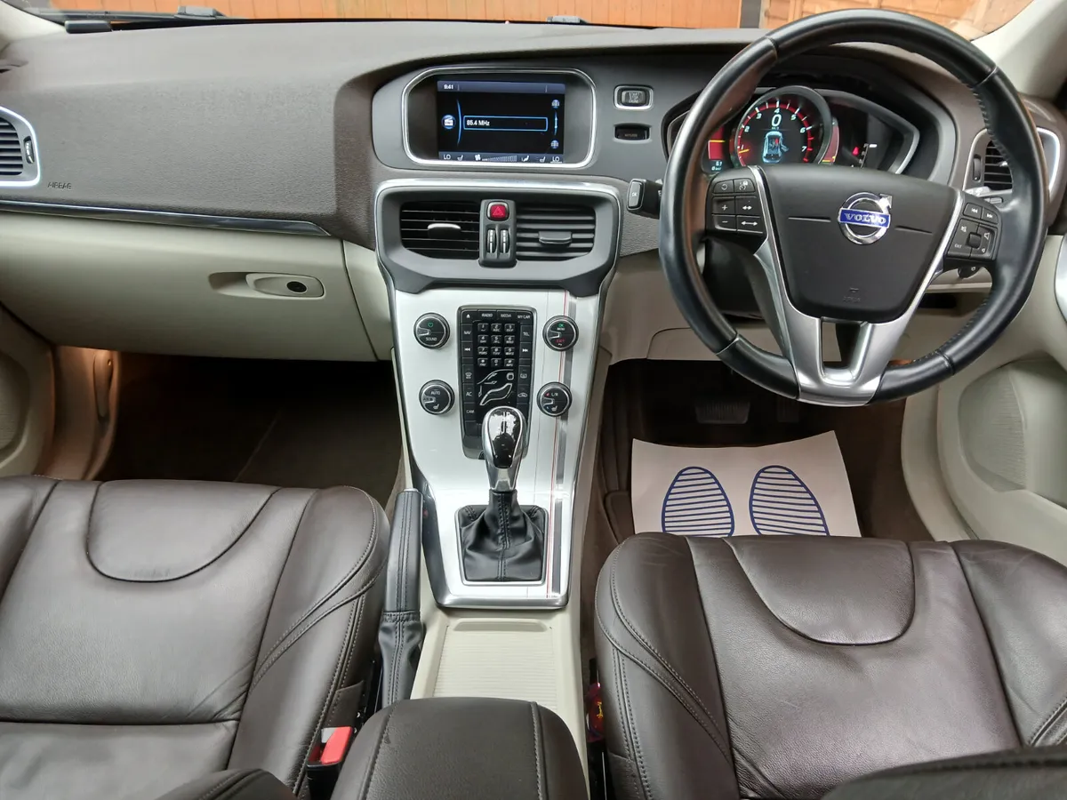 🆕️2013 Volvo V40 1.6 Petrol Auto High Spec🆕️ - Image 4