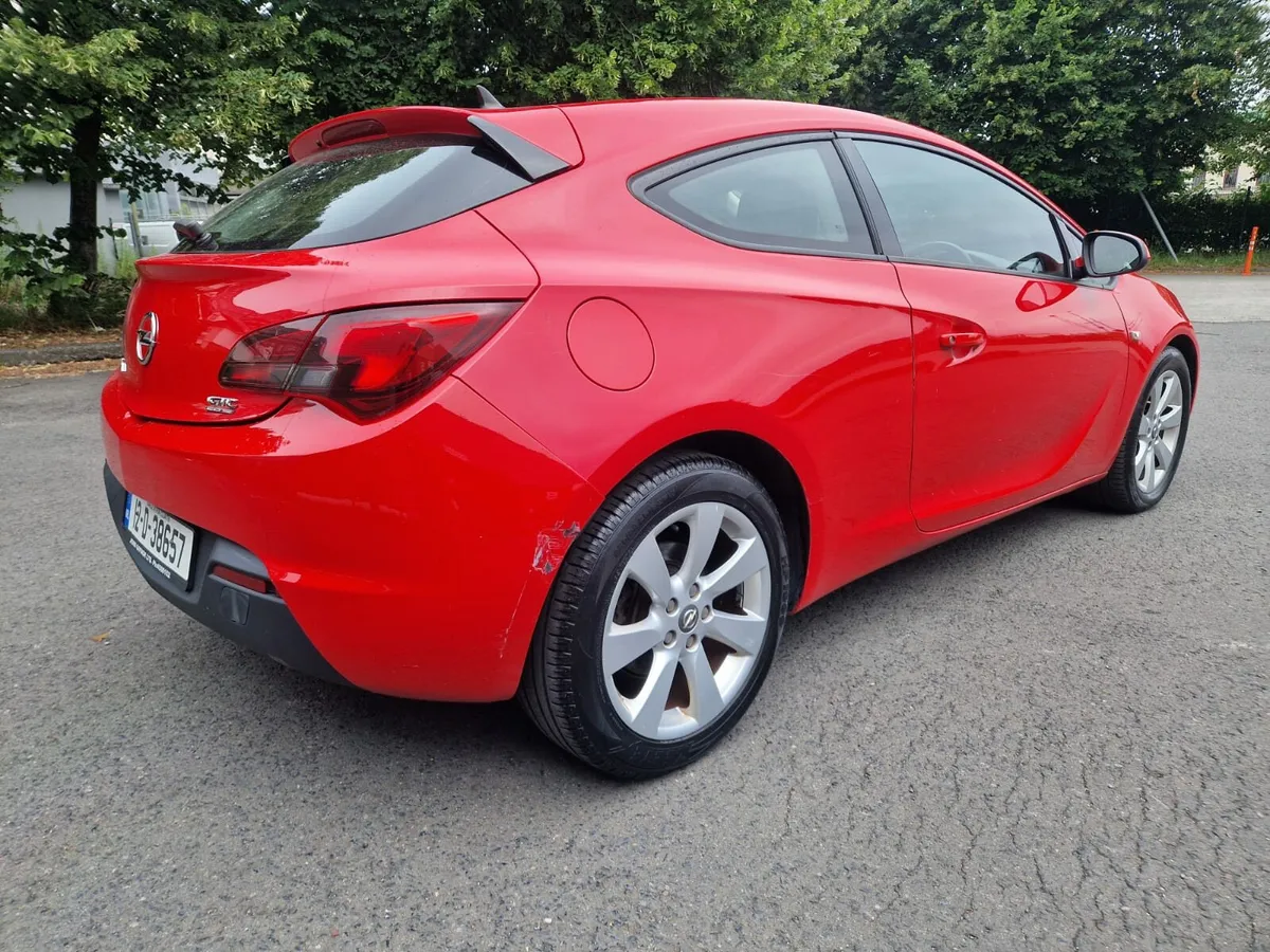 Opel Astra 2012 - Image 3