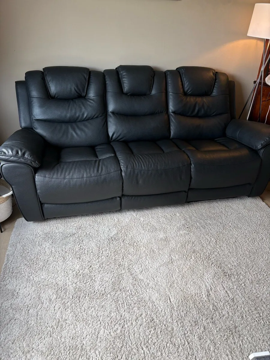 Emma electric recliner - Image 2