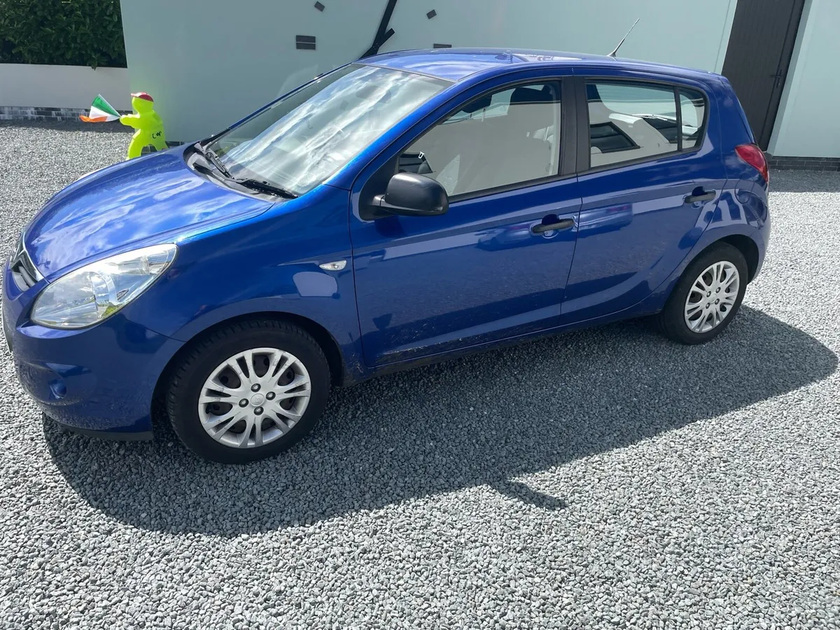 Hyundai i20 - Image 1