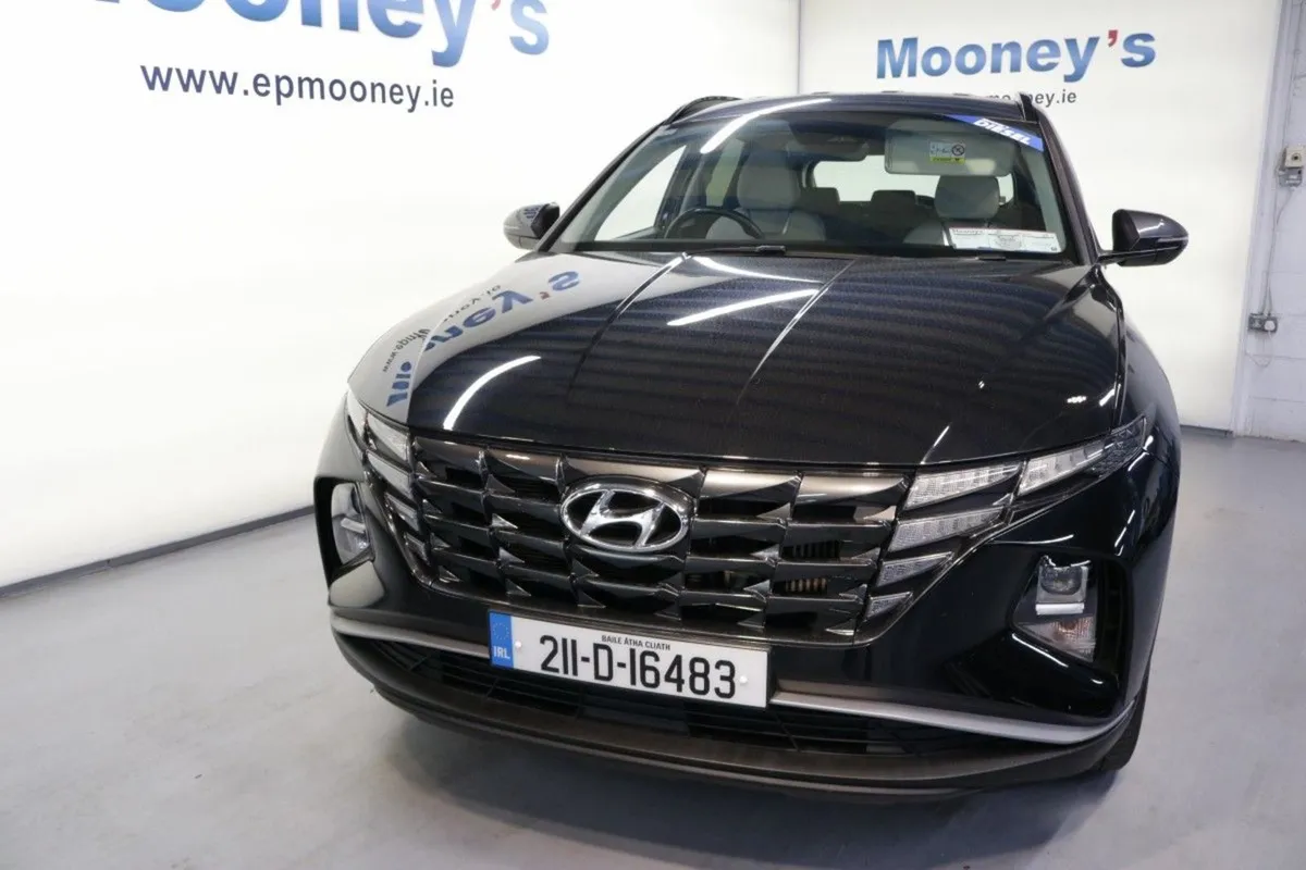 Hyundai Tucson Executive 1.6l Diesel SUV - Image 2