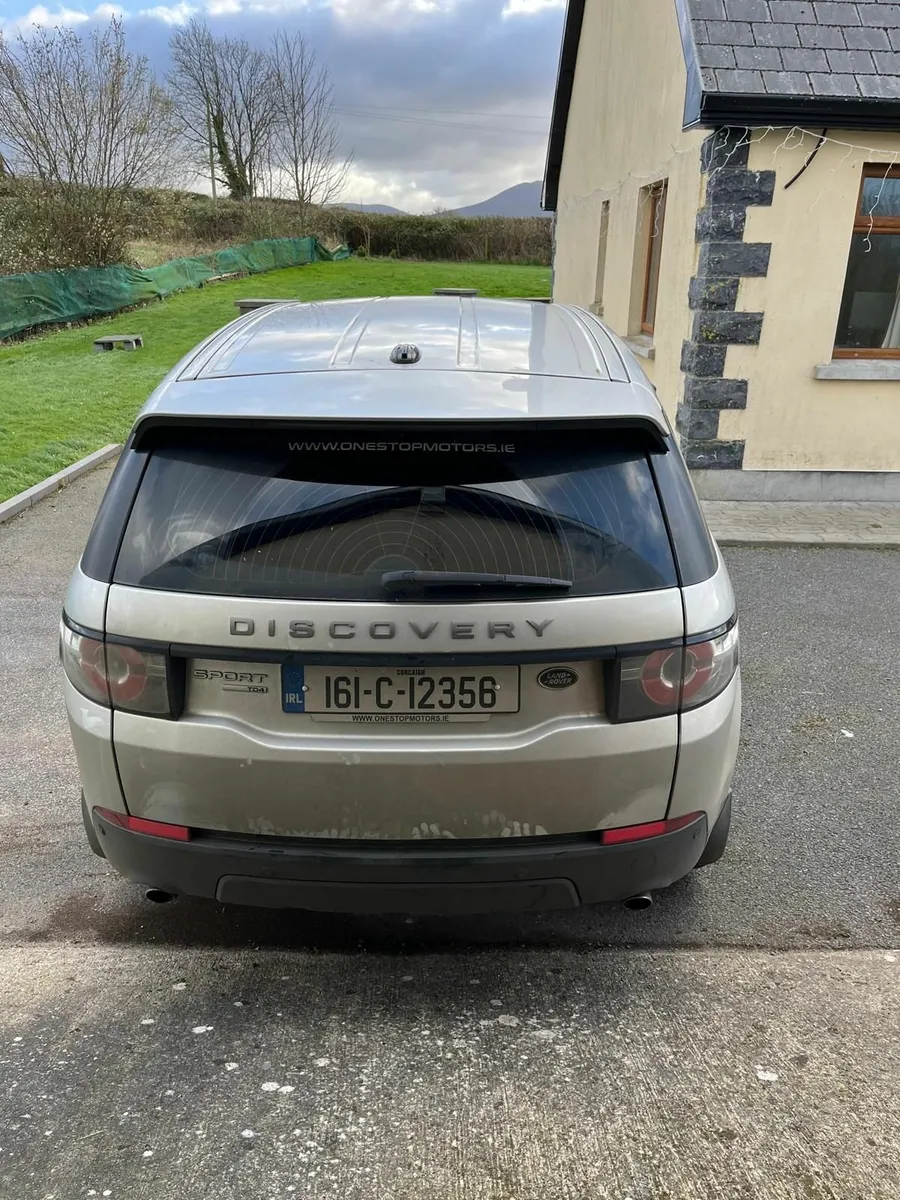 Land Rover Discovery 2016 - Image 1