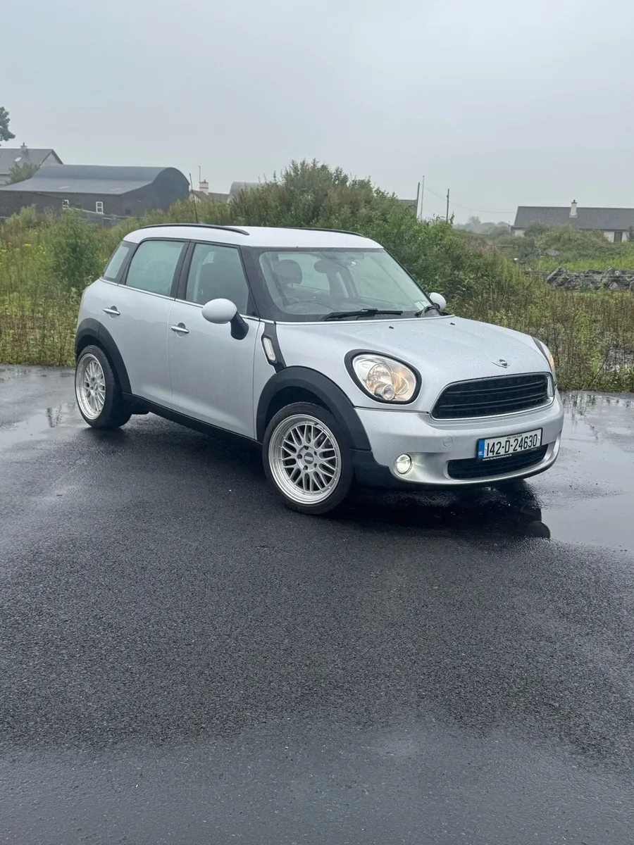 Mini Countryman - Image 2