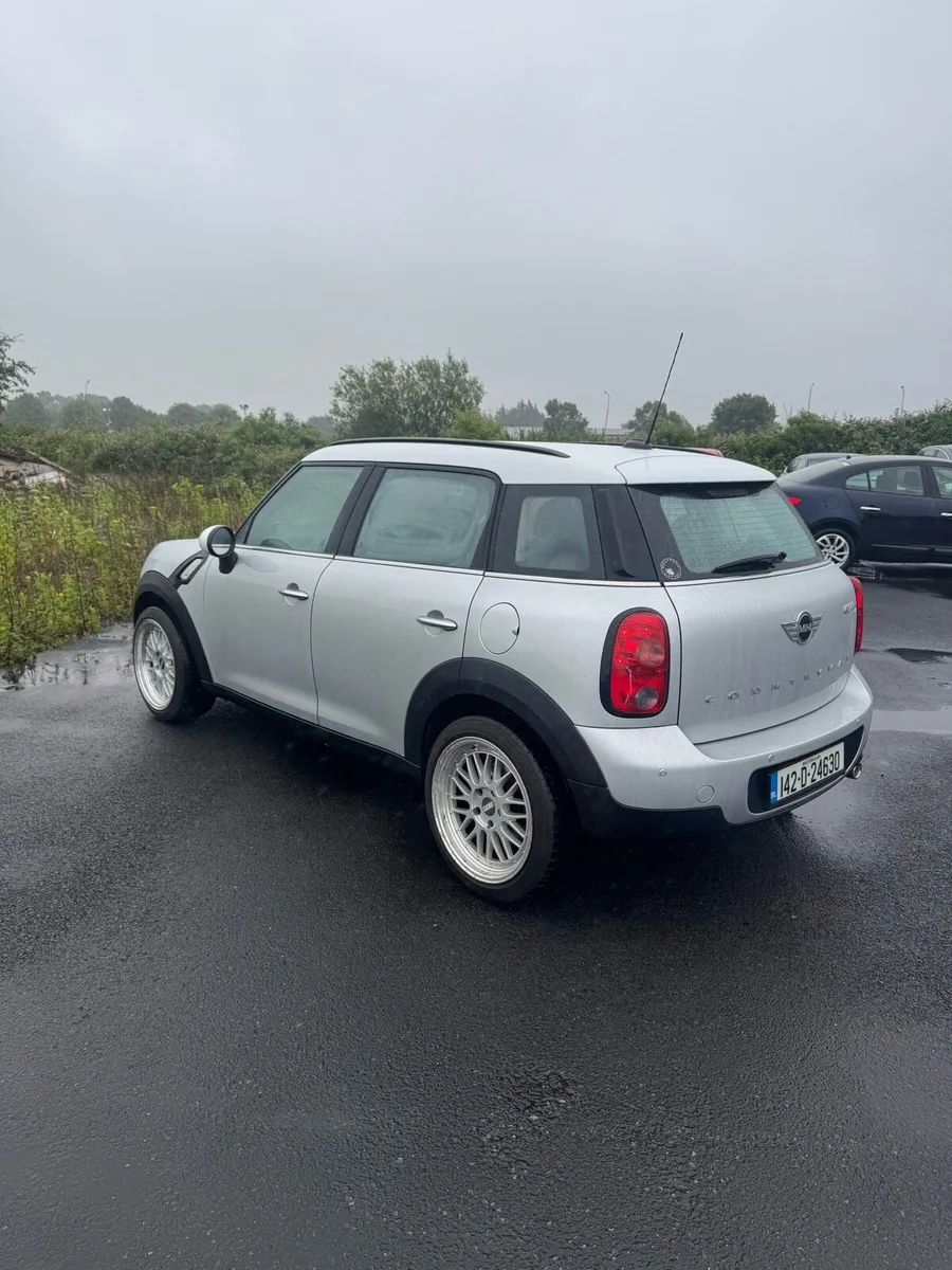 Mini Countryman - Image 4