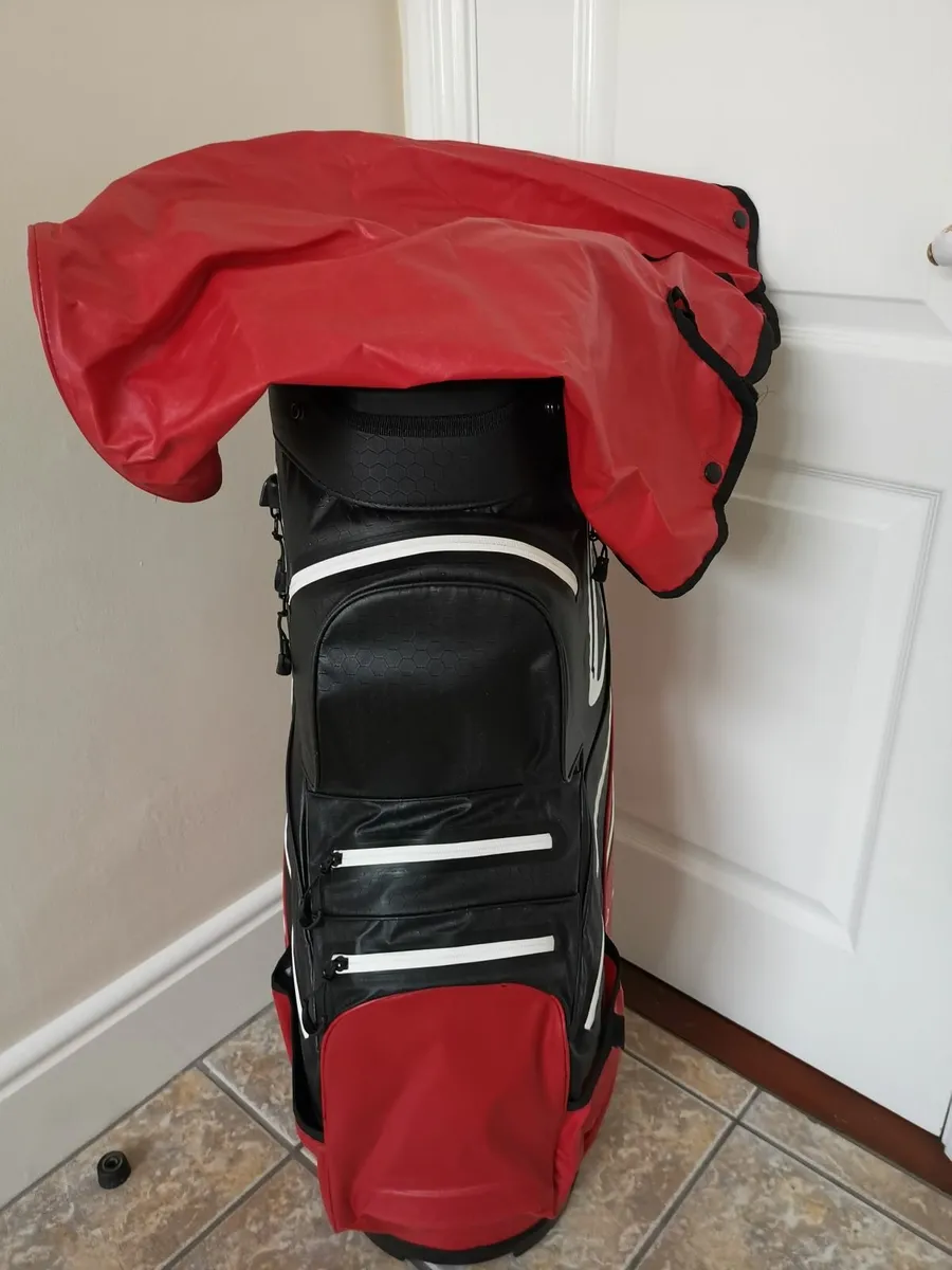 TaylorMade Storm Dry Cart Bag Red - Black - Image 3