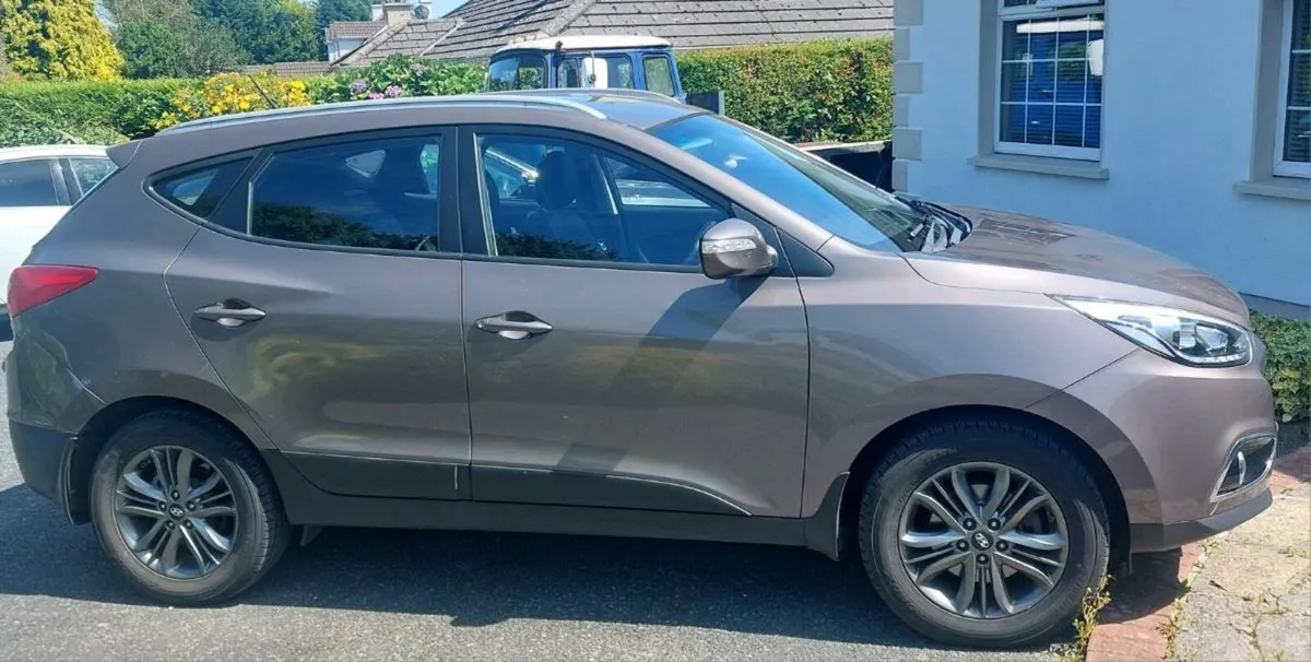 2015 Hyundai ix35 Executive - Image 2