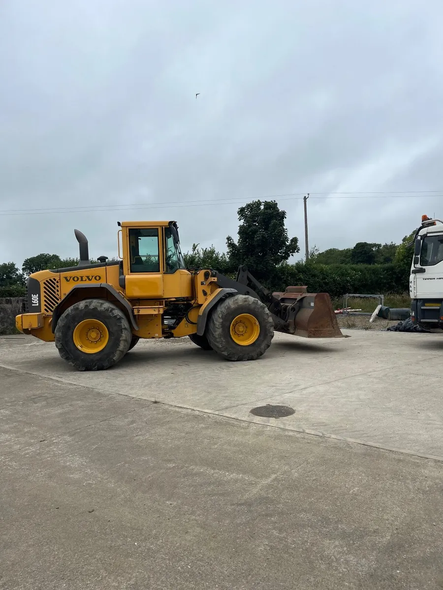 Volvo loader - Image 2