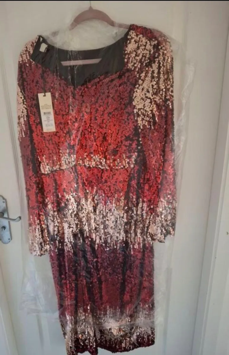 Ladies dress - Image 3