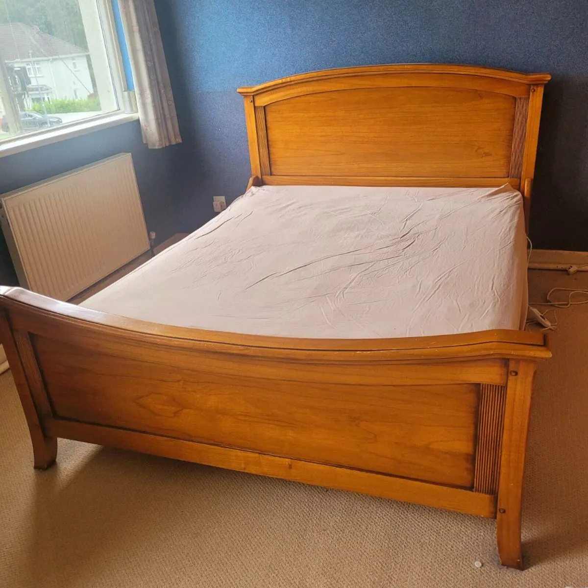 Double bed - Image 1