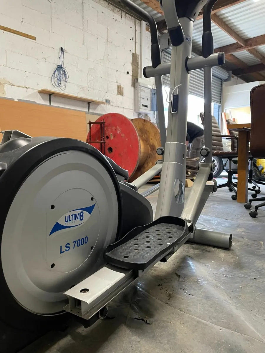 Elliptical Cross Trainer - Image 2