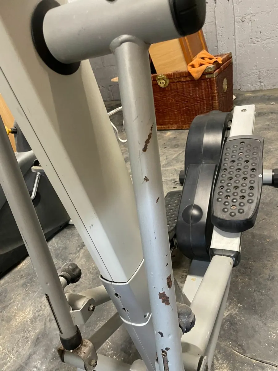 Elliptical Cross Trainer - Image 4