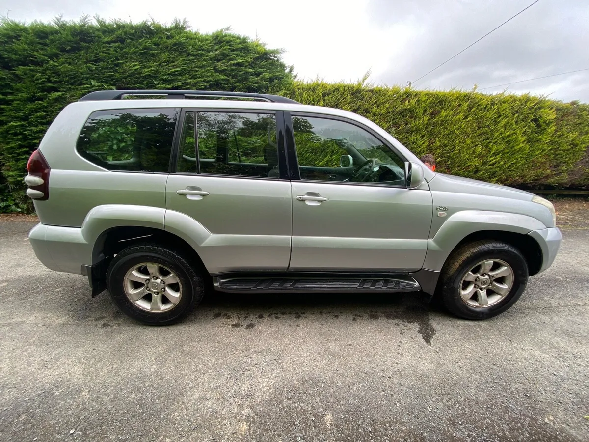 Toyota Land Cruiser. Commercial 2008 - Image 4