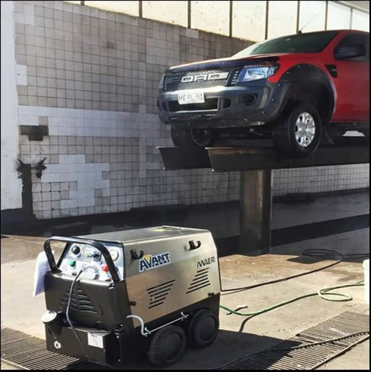 Hot and Cold 400V/3Ph Power Washer - Image 2