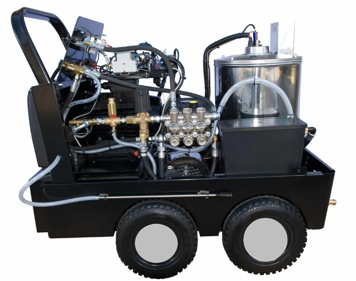 Hot and Cold 400V/3Ph Power Washer - Image 3