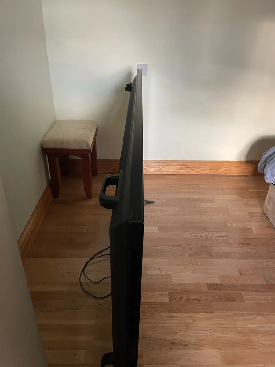 75” jvc smart tv not working - Image 2