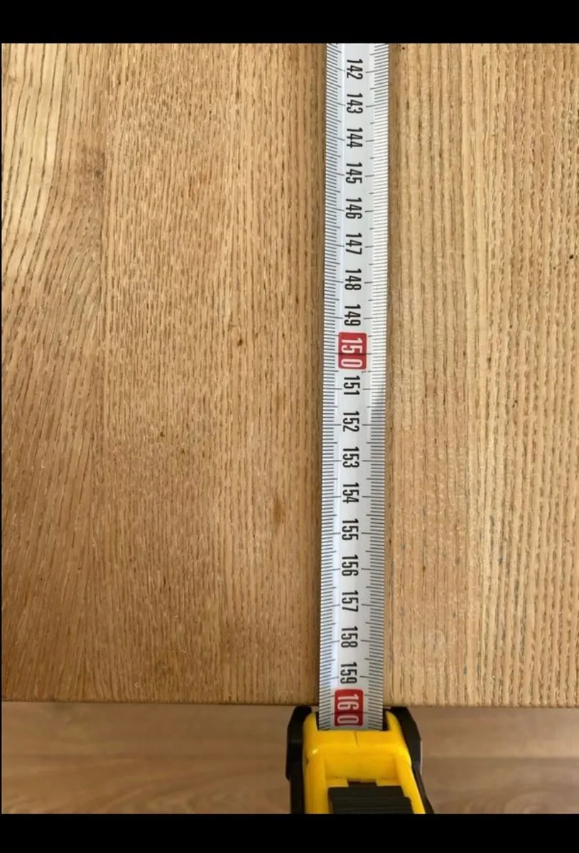 Kitchen table - Image 1