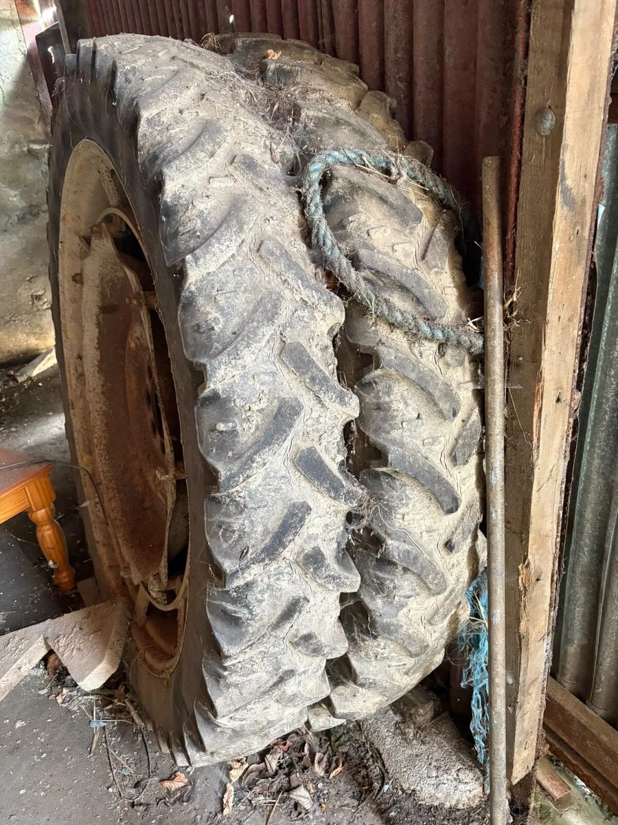 Ford Row crop wheel - Image 2