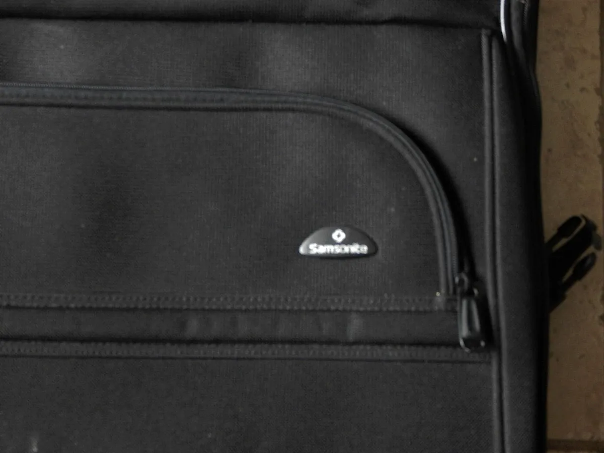 Samsonite Ultralite 5 Garment Travel Bag - Image 2
