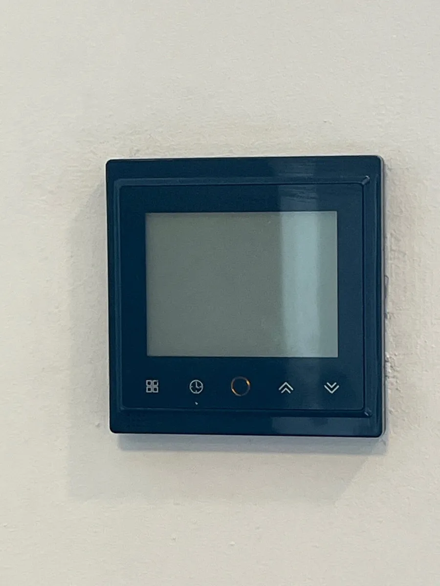 Smart thermostat - Image 1