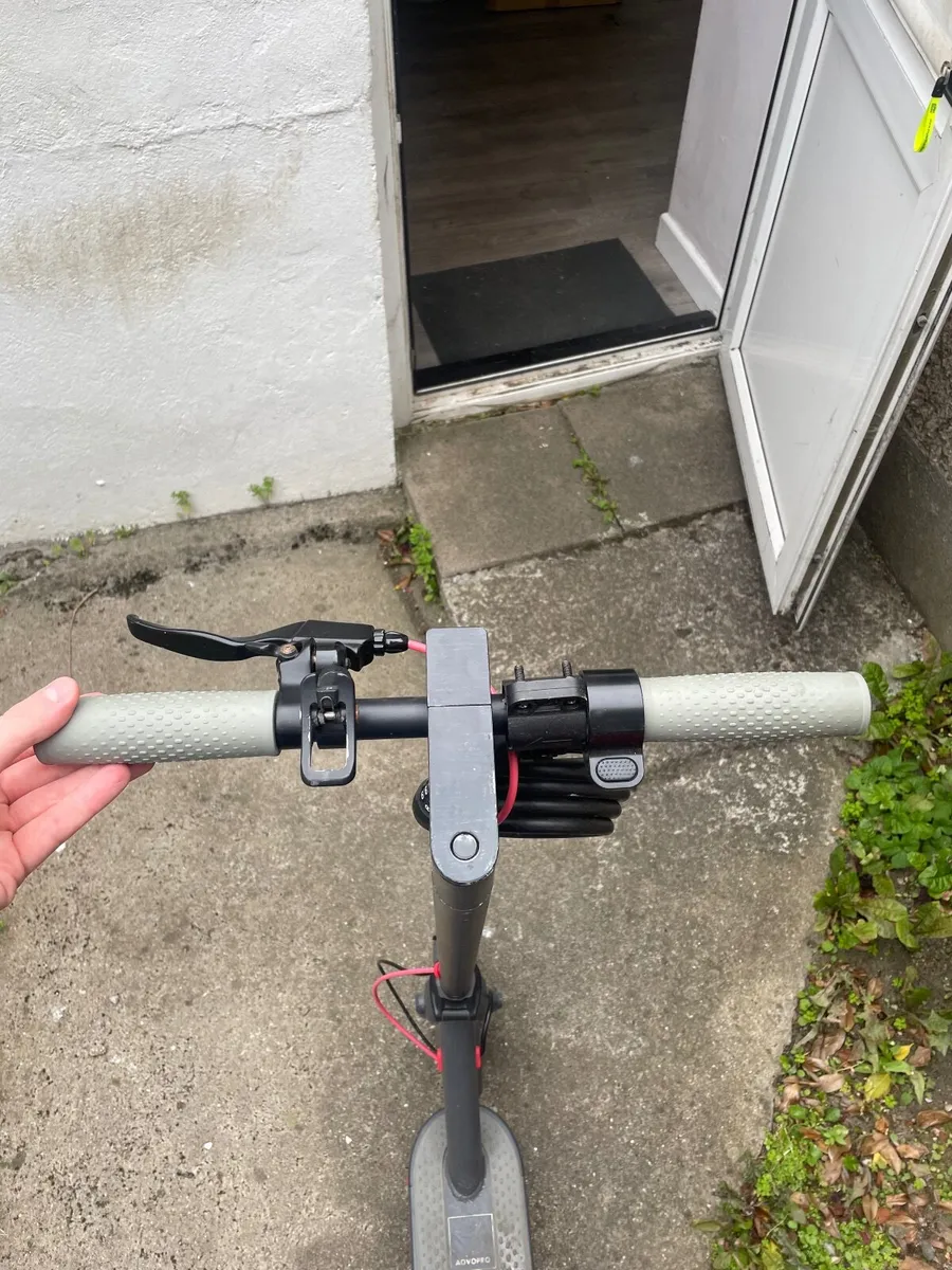 AOVO PRO Scooter - Image 2