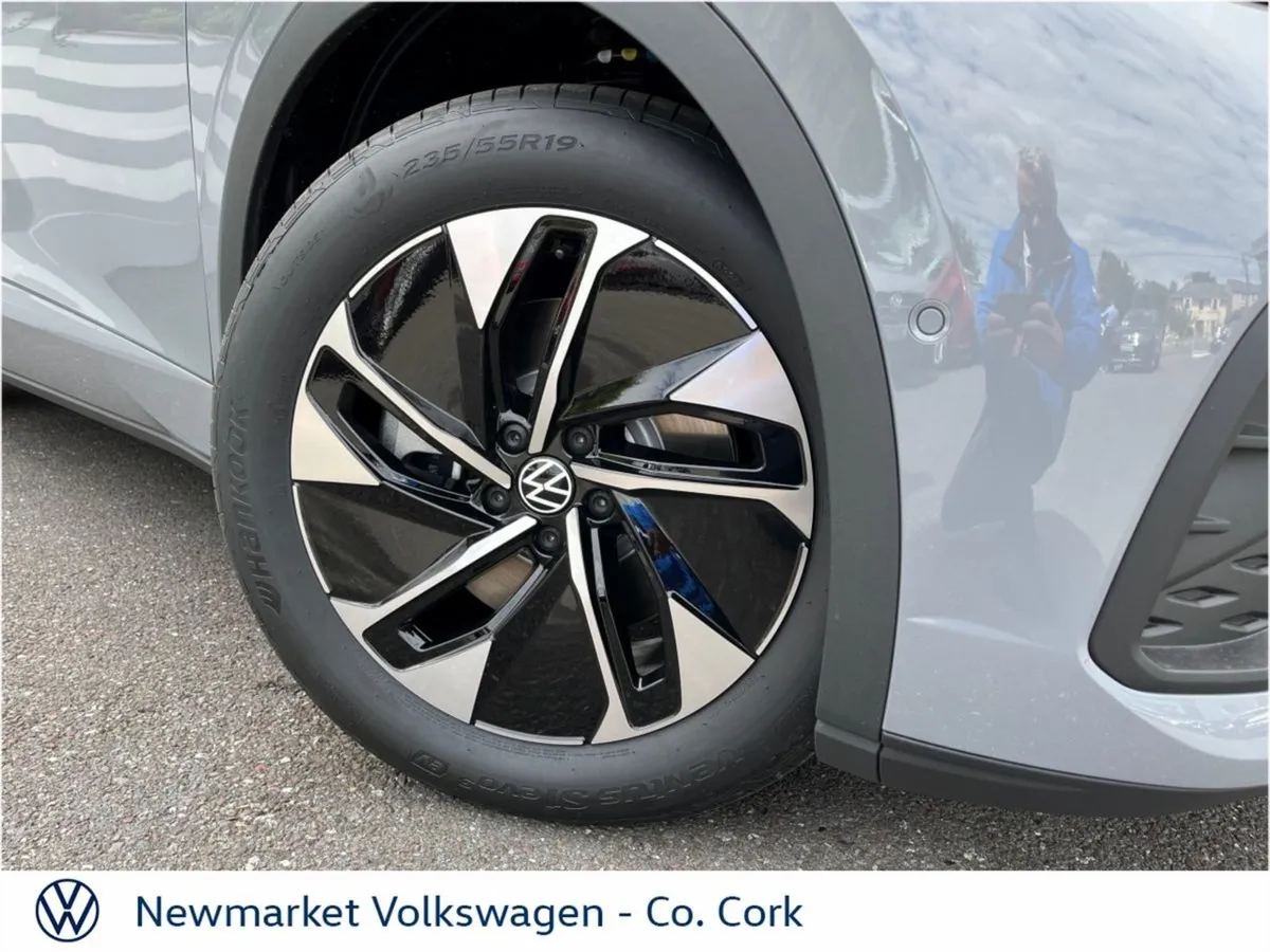 Volkswagen ID.5 286BHP PRO Plus BIG Battery Long - Image 2