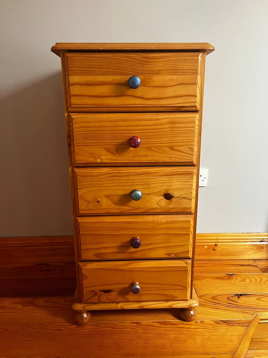 Pine chest of drawers - Image 2