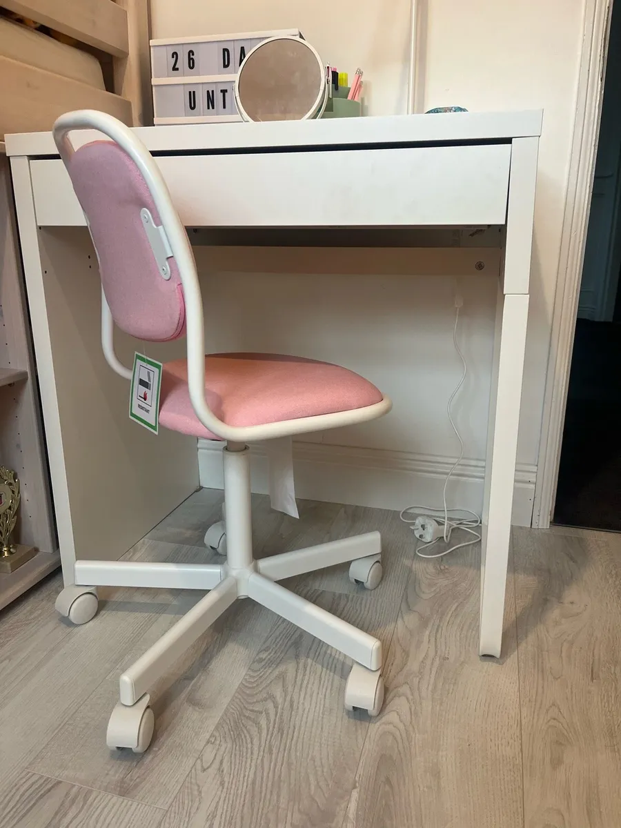Child’s chair - Image 2