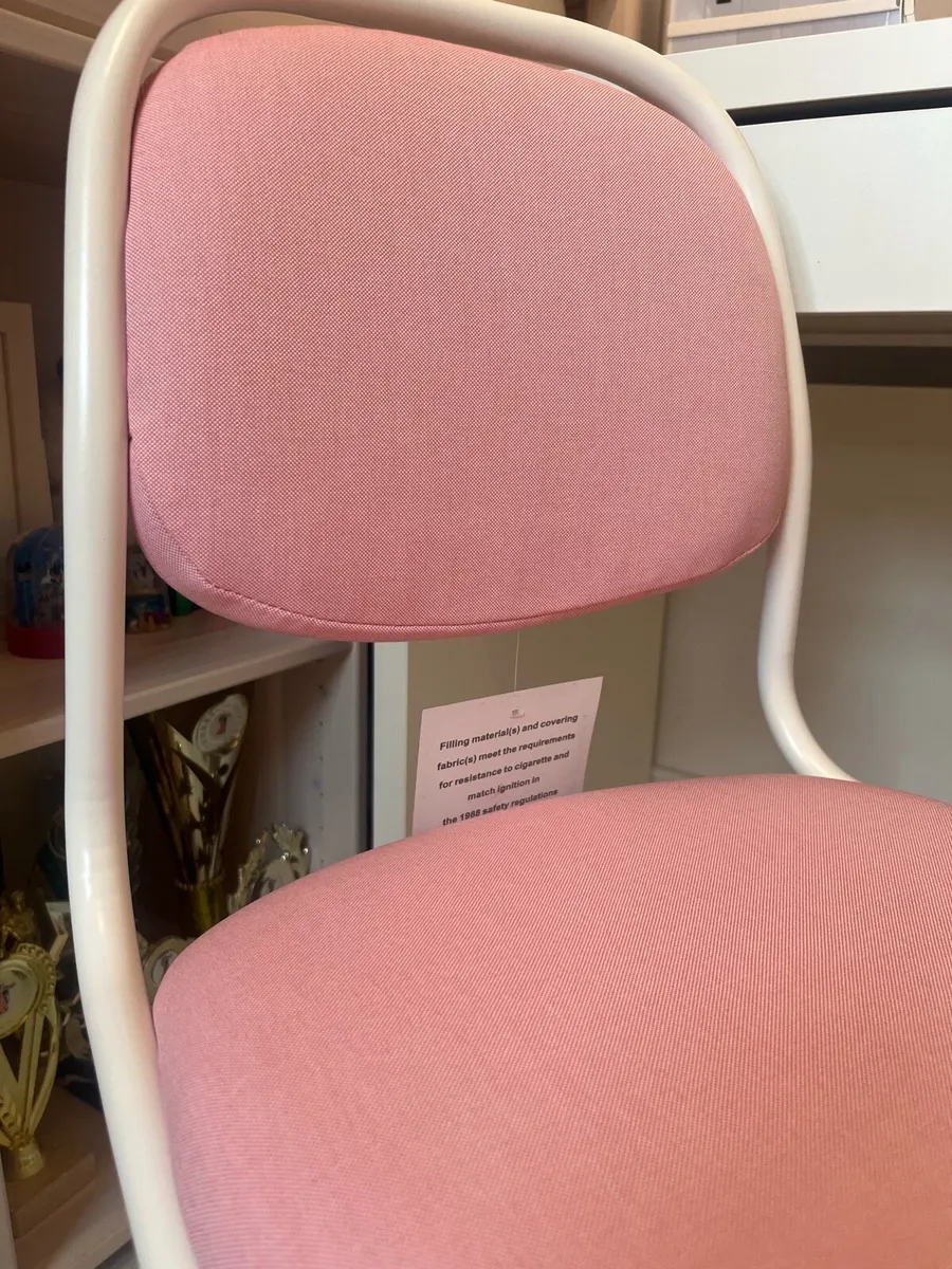 Child’s chair - Image 4