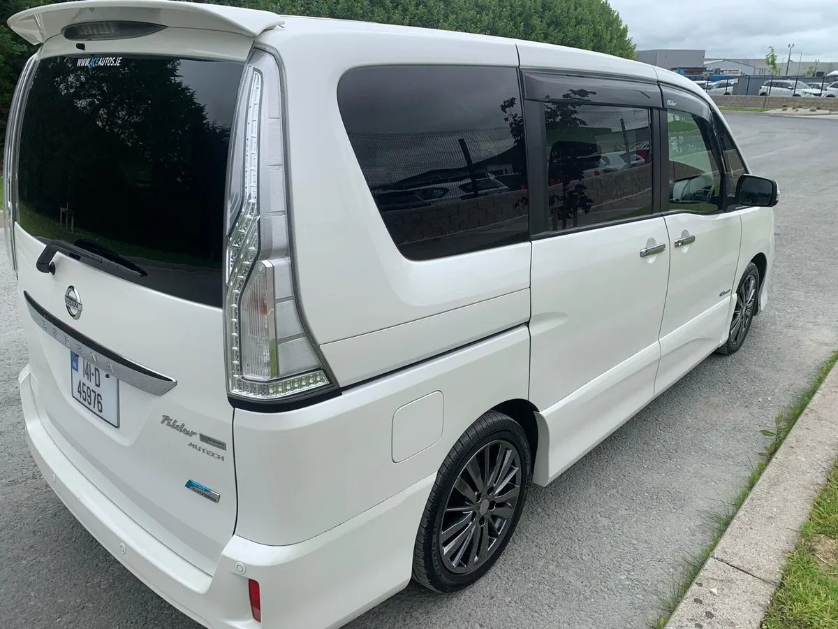 2014 Nissan Serena hybrid, Nctd 4/26, tax 8/25 - Image 3