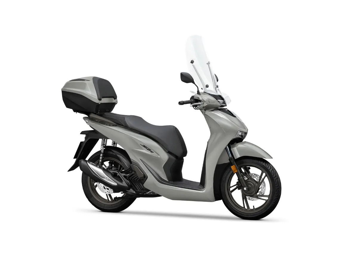 HONDA SH125 **SPECIAL OFFER** - Image 3