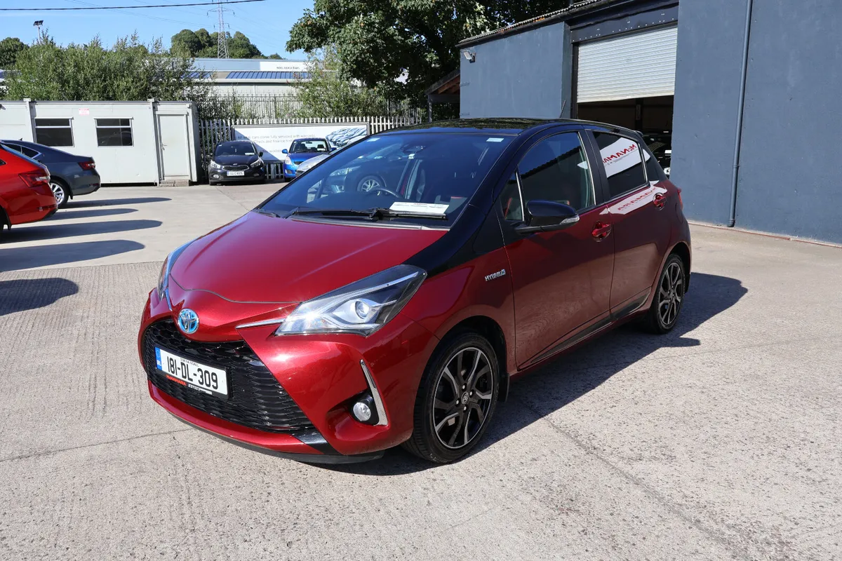 Toyota Yaris Hybrid Luna Sport 24 Month NCT! - Image 4