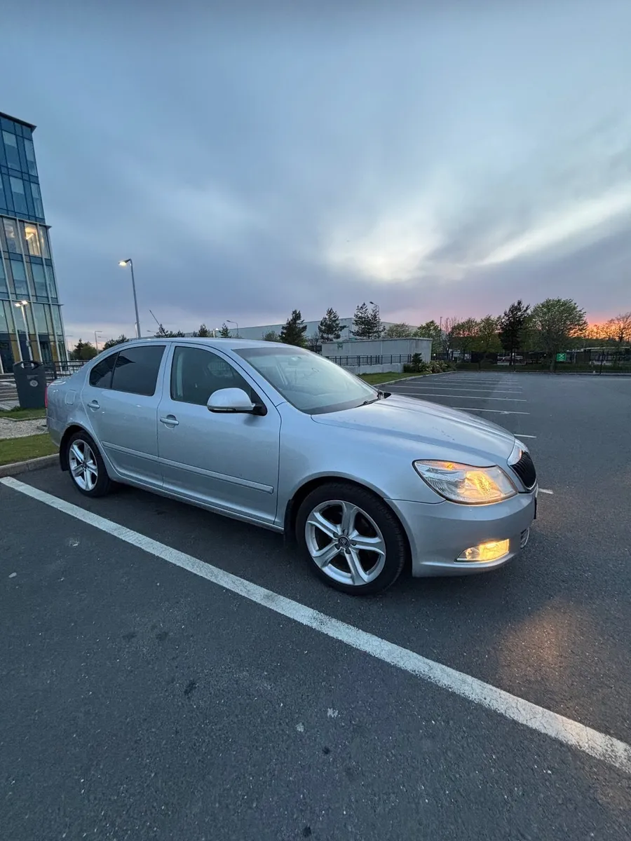 Skoda Octavia 2010 - Image 3