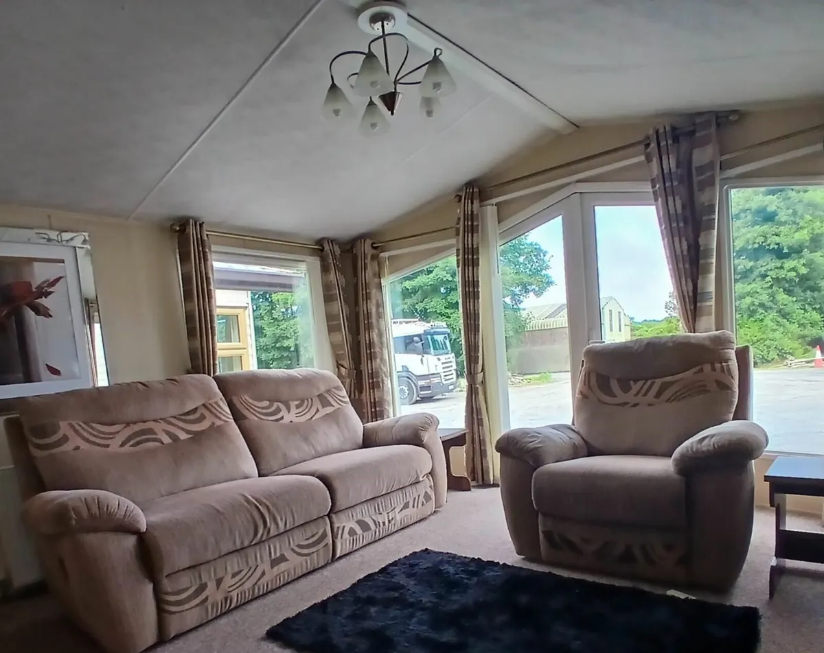 Mobile Homes For Sale - Image 3