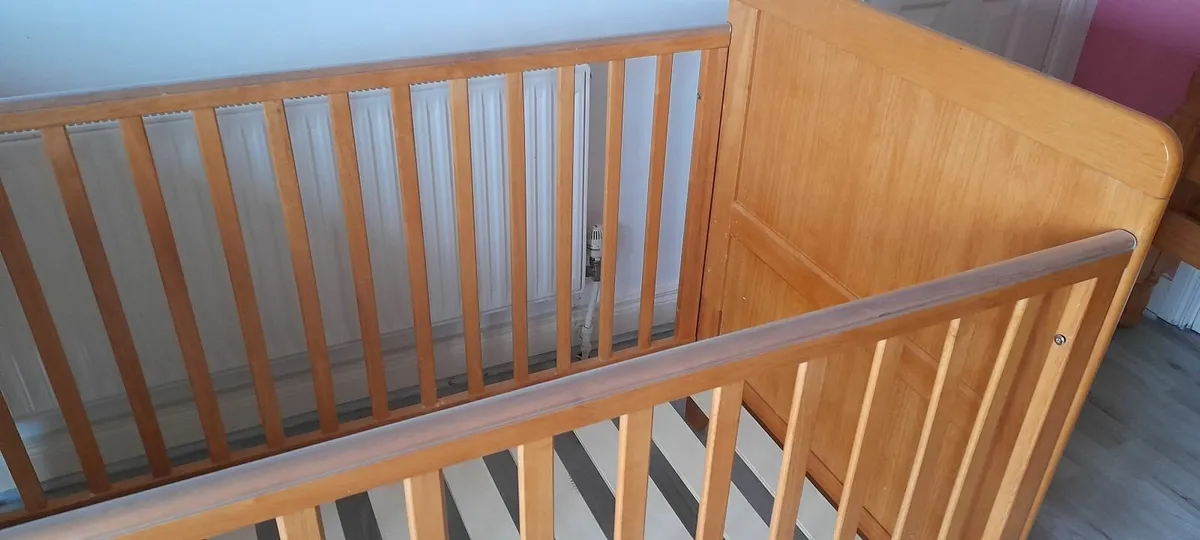 Babylo cot bed - Image 4