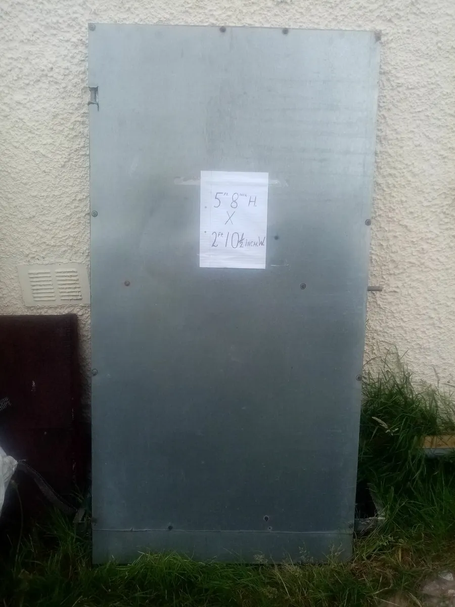 Metal Gate - Image 3