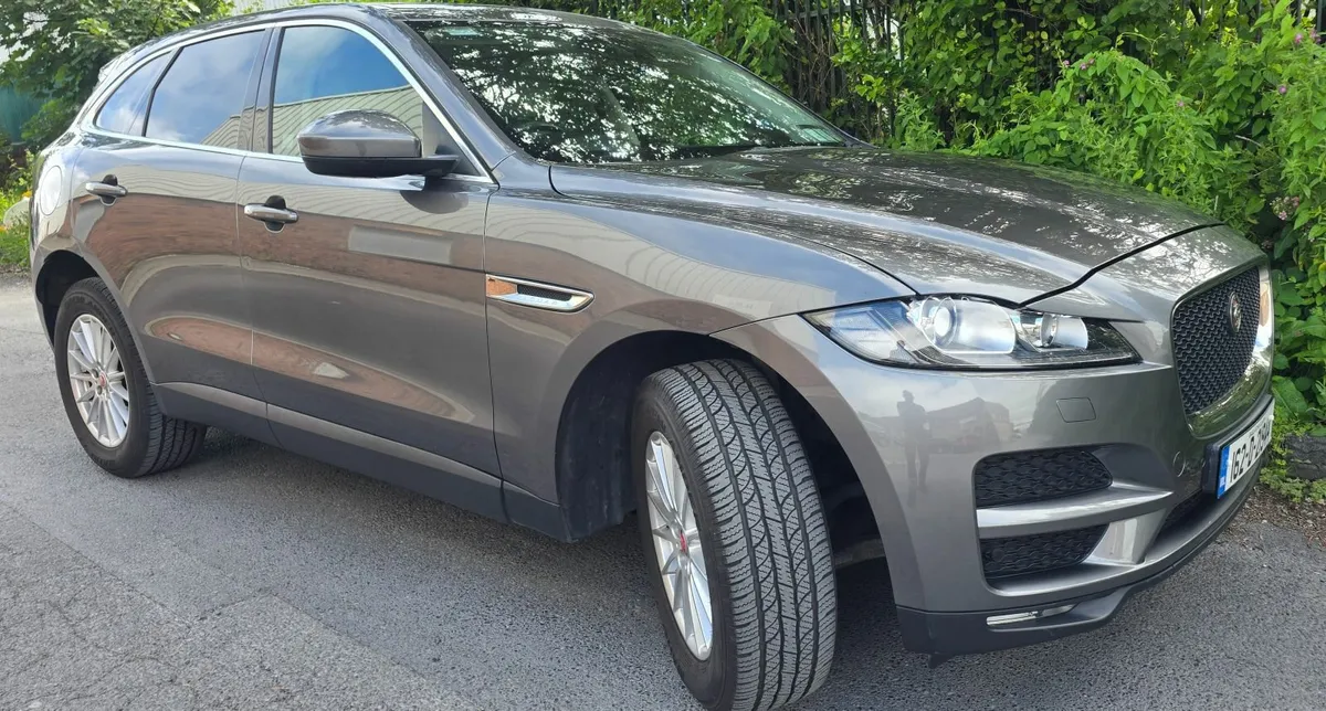 Jaguar F-Pace 2016 - Image 1